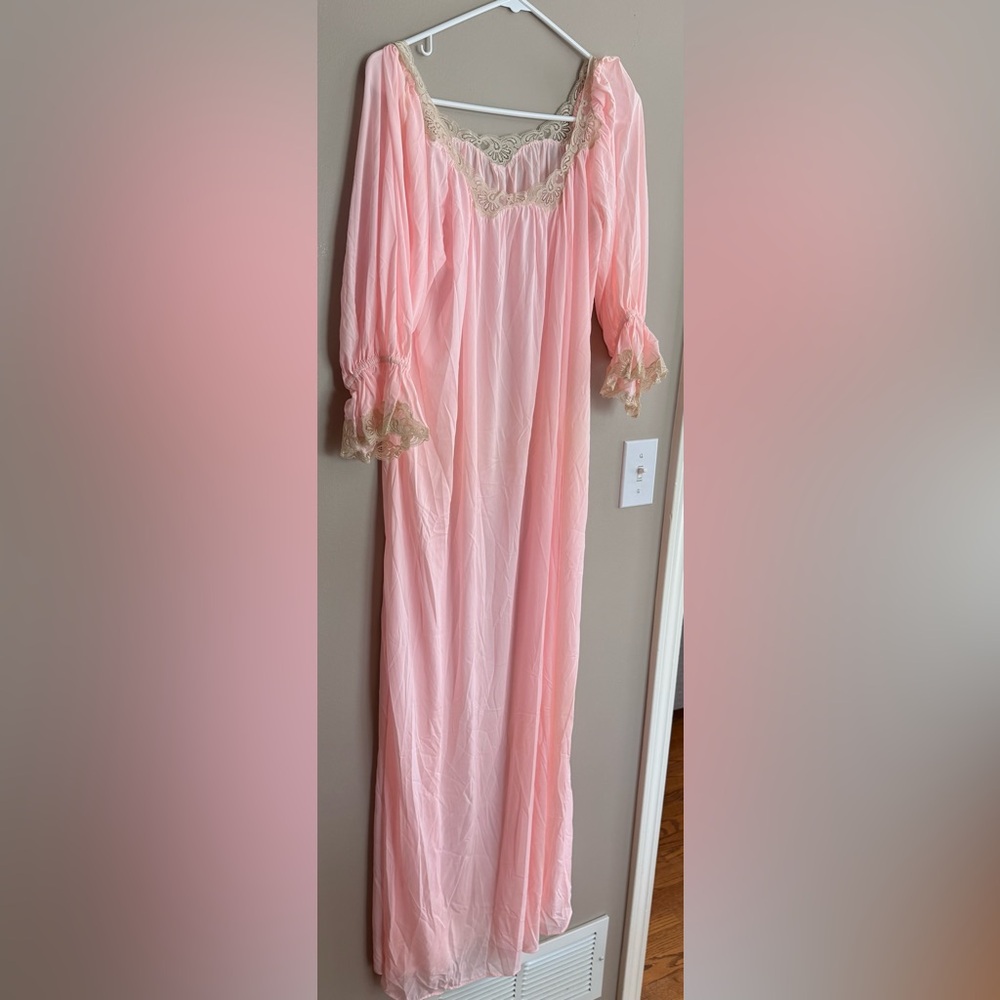 NWT Vintage 70's EVE STILLMAN Long PINK Nightgown Nightie Lingerie w/ Tan Lace M